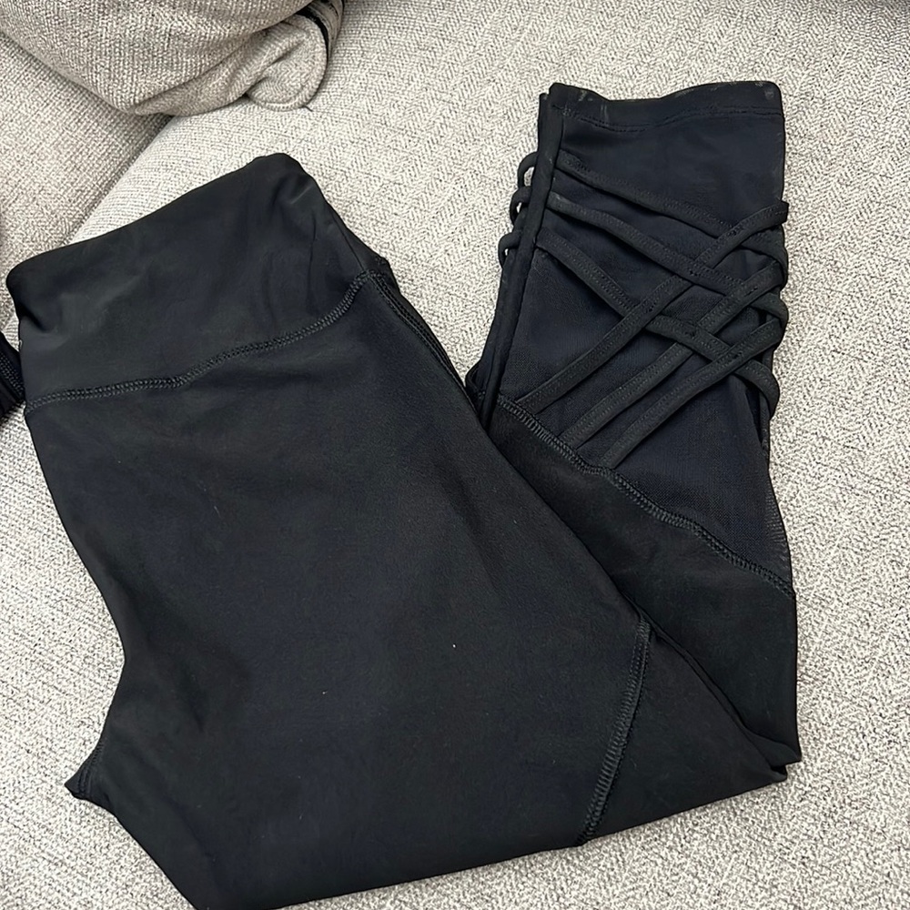 Black Capri Leggings